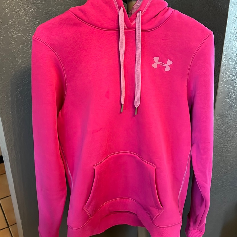 Under Armour Sweatshirt.. Size Small